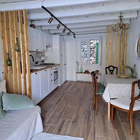 Archangelo St Michael Appartement Colonno